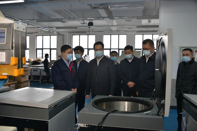 El Secretario del Comité del Partido del Distrito de Wangcheng visitó Xiangyi Centrifuge