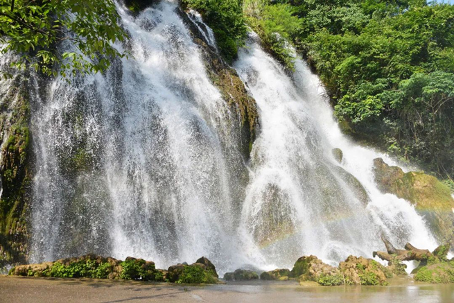 Celebre el 100 ° aniversario de la fundación del Partido Comunista de China, Xiangyi Centrifuge Colorful Guizhou Tour de 5 días