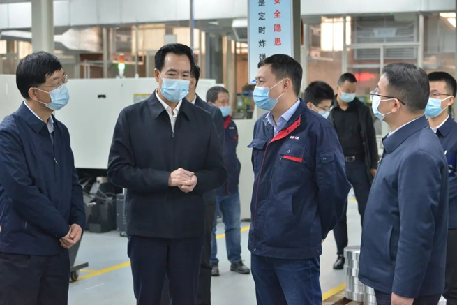Secretario del Comité del Partido del Distrito de Wangcheng visitó Xiangyi Centrifuge